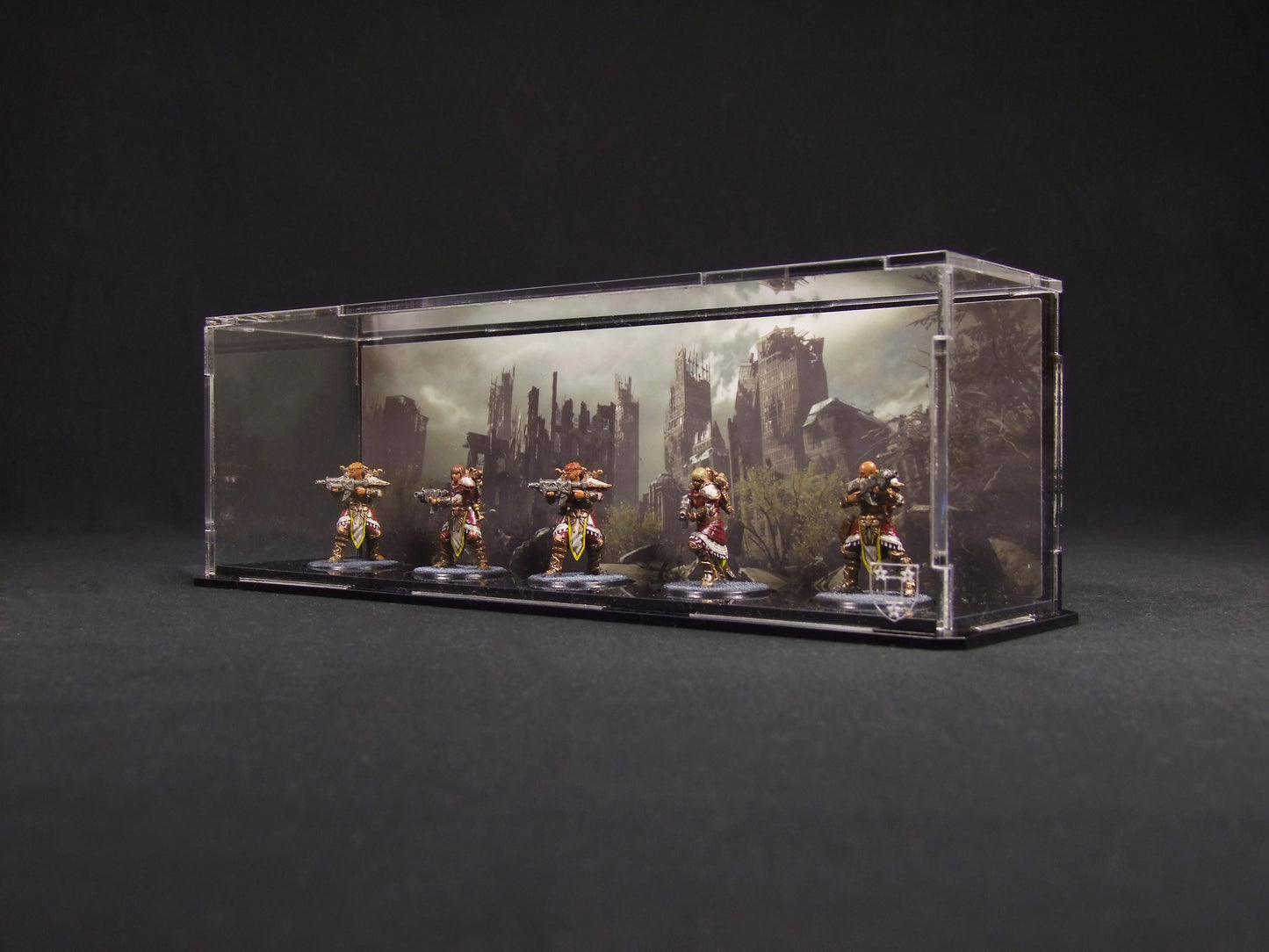 Small Display case for 5 Minis - City Background