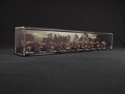 Display case for 10 x 32mm minifigs (City Background)